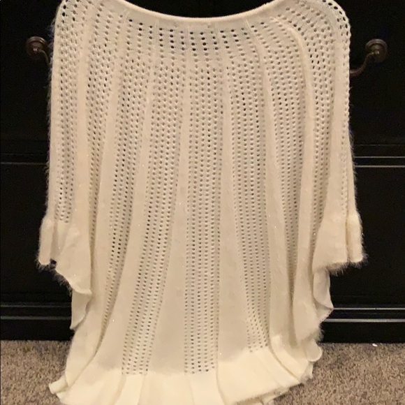 Lauren Michelle Sweater - Picture 2 of 4